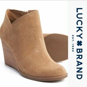Lucky Brand Yakeena Suede Zip Wedge Ankle Bootie Honey Tan | Women’s 9
